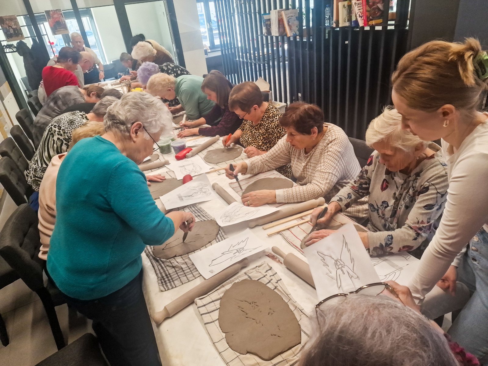 LUTOWE ZAJĘCIA I WARSZTATY W RAMACH PROGRAMU "POZNAJMY SIĘ! STW&Oacute;RZMY WS&Oacute;LNĄ PRZESTRZEŃ INTEGRACJI"
