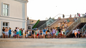 RYNEK PEŁEN ZABAW