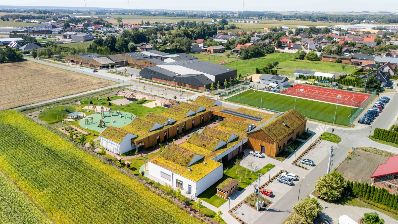 BARAN&Oacute;W ZIELONĄ GMINĄ