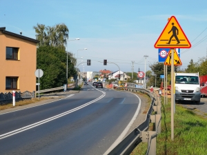 UTRUDNIONE PRZEJŚCIE DLA PIESZYCH