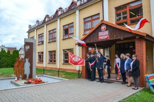 17 WRZEŚNIA - &quot;NOŻ W PLECY&quot;
