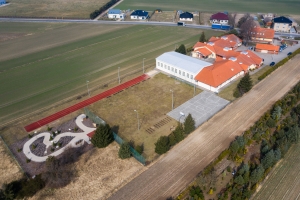 Zespół Szkół w Łęce Mroczeńskiej