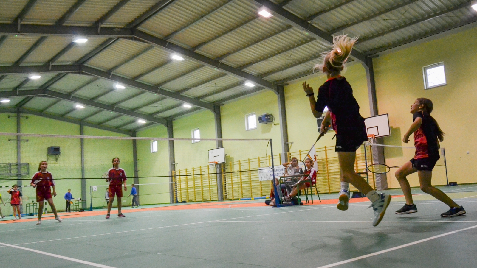 BADMINTONOWE TORNADO SZALAŁO W DONABOROWIE